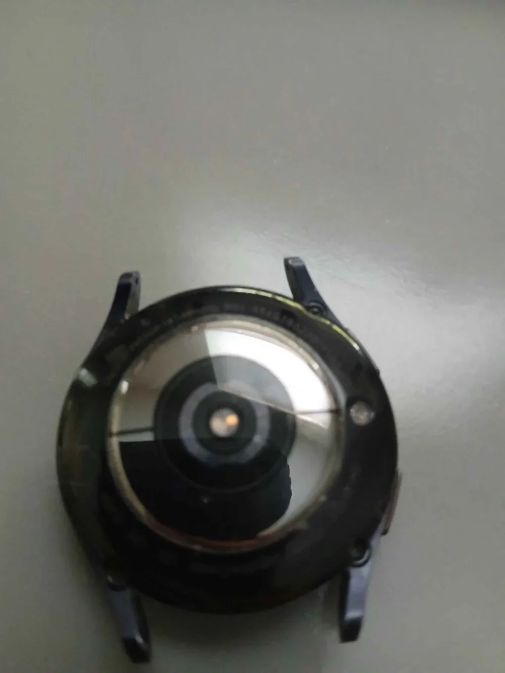 Samsung Galaxy 6 Watch (SM-R9350) preowned/Mint Condition , new strap, charger